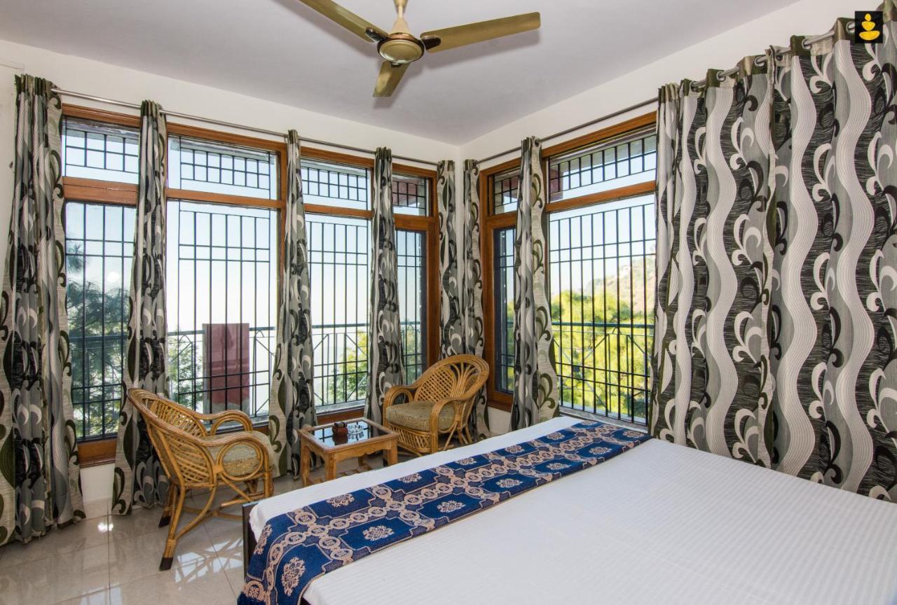 Livingstone 2Bhk Cozy Homestay In Kasauli Hills Εξωτερικό φωτογραφία